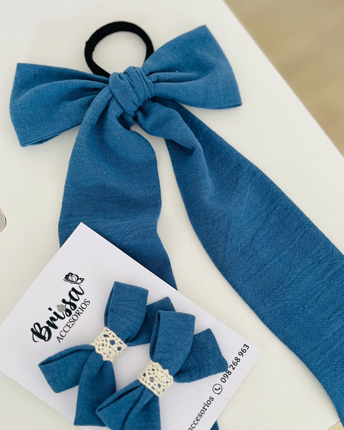 Lazo moña colero azul artesanal Brissa Accesorios