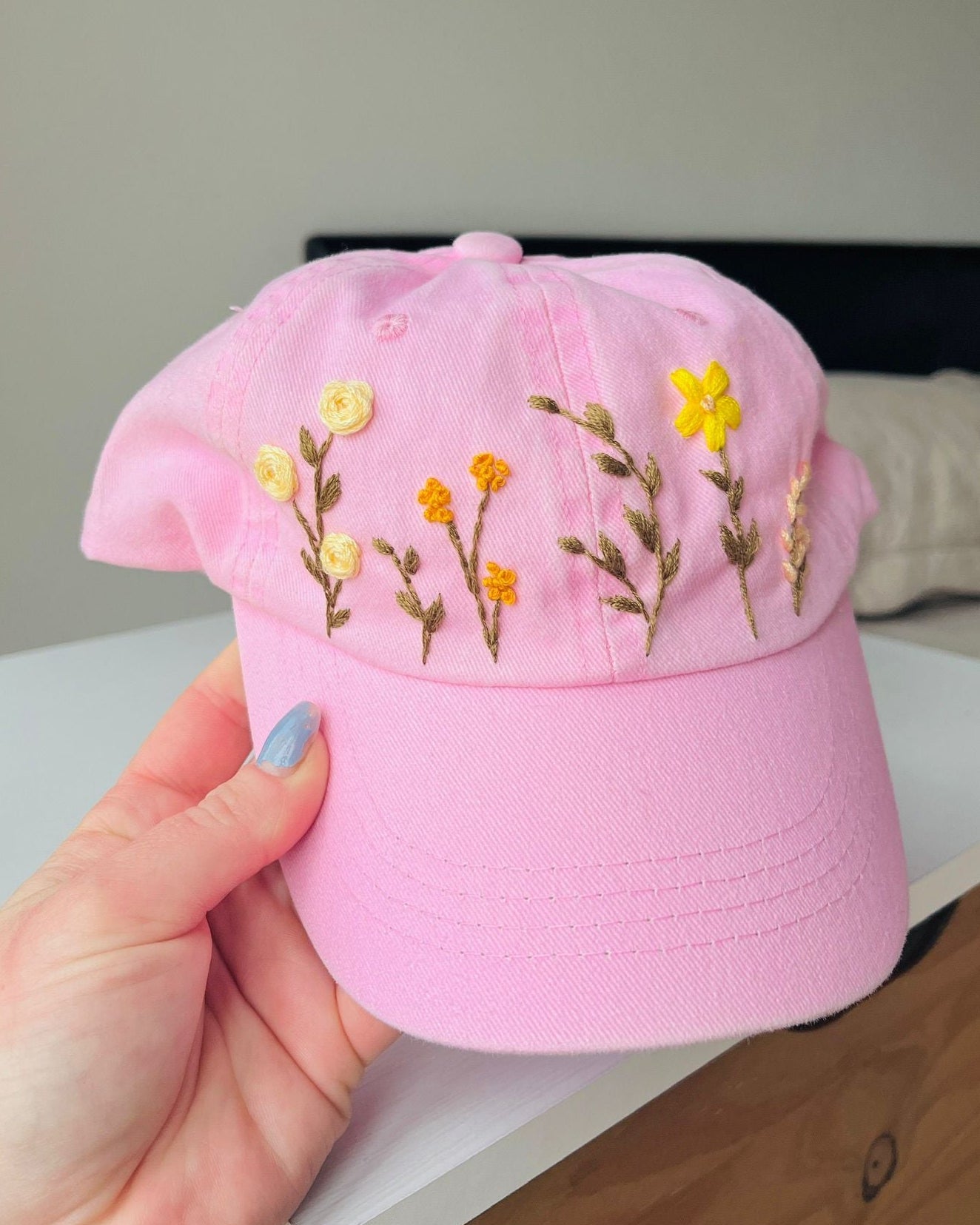 Gorro Bordado a Mano Tonos Amarillos