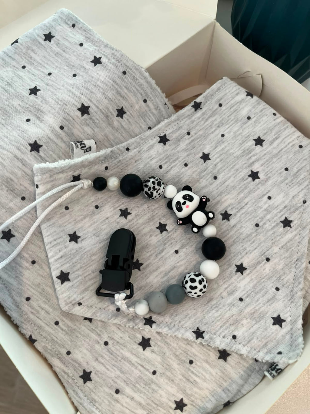 Kit Panda — Babero, Babita y Portachupete