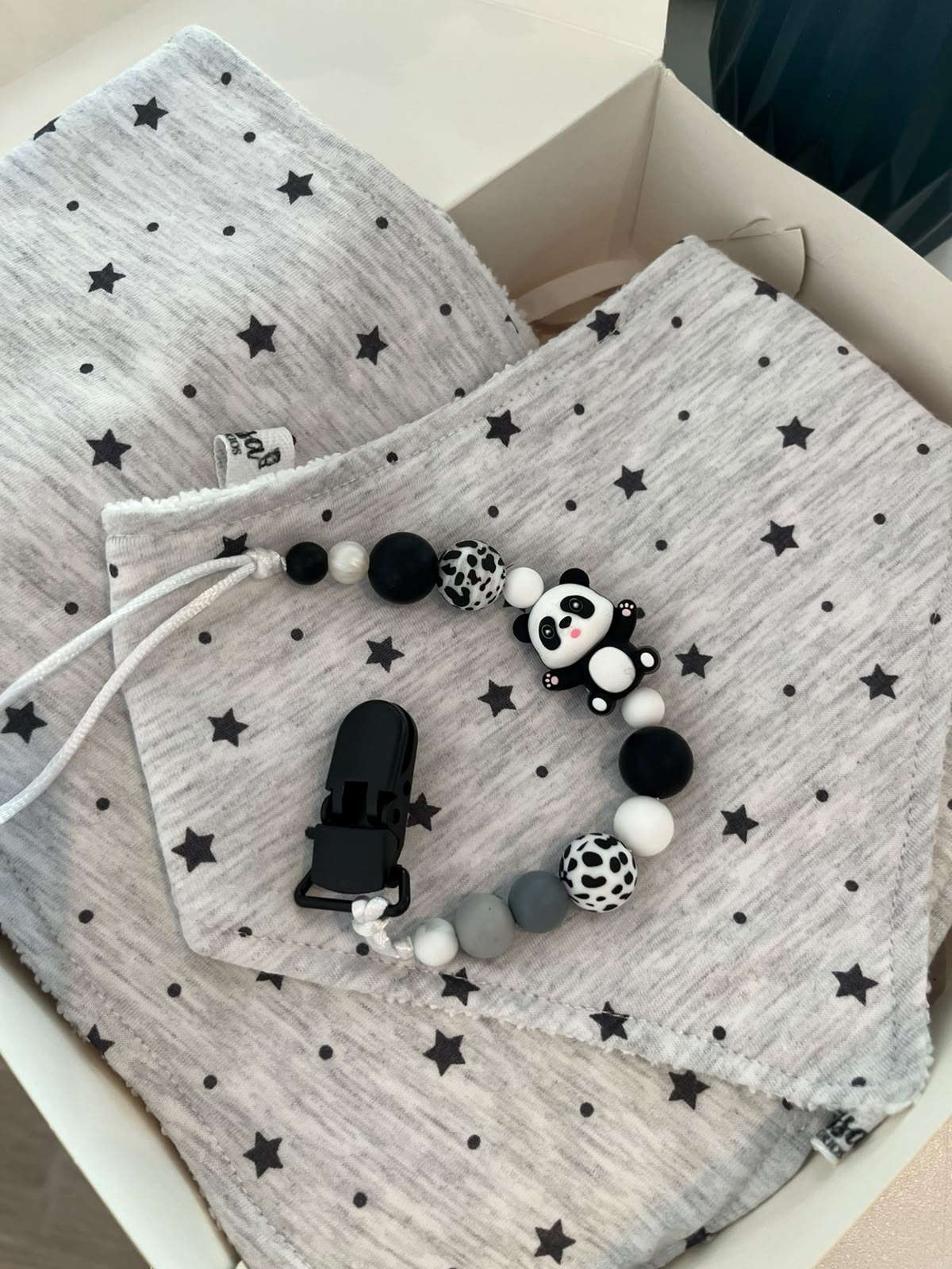 Kit Panda — Babero, Babita y Portachupete