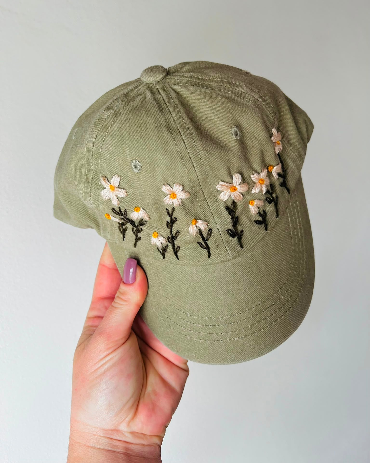 Gorro Bordado Verde Oliva para Niña