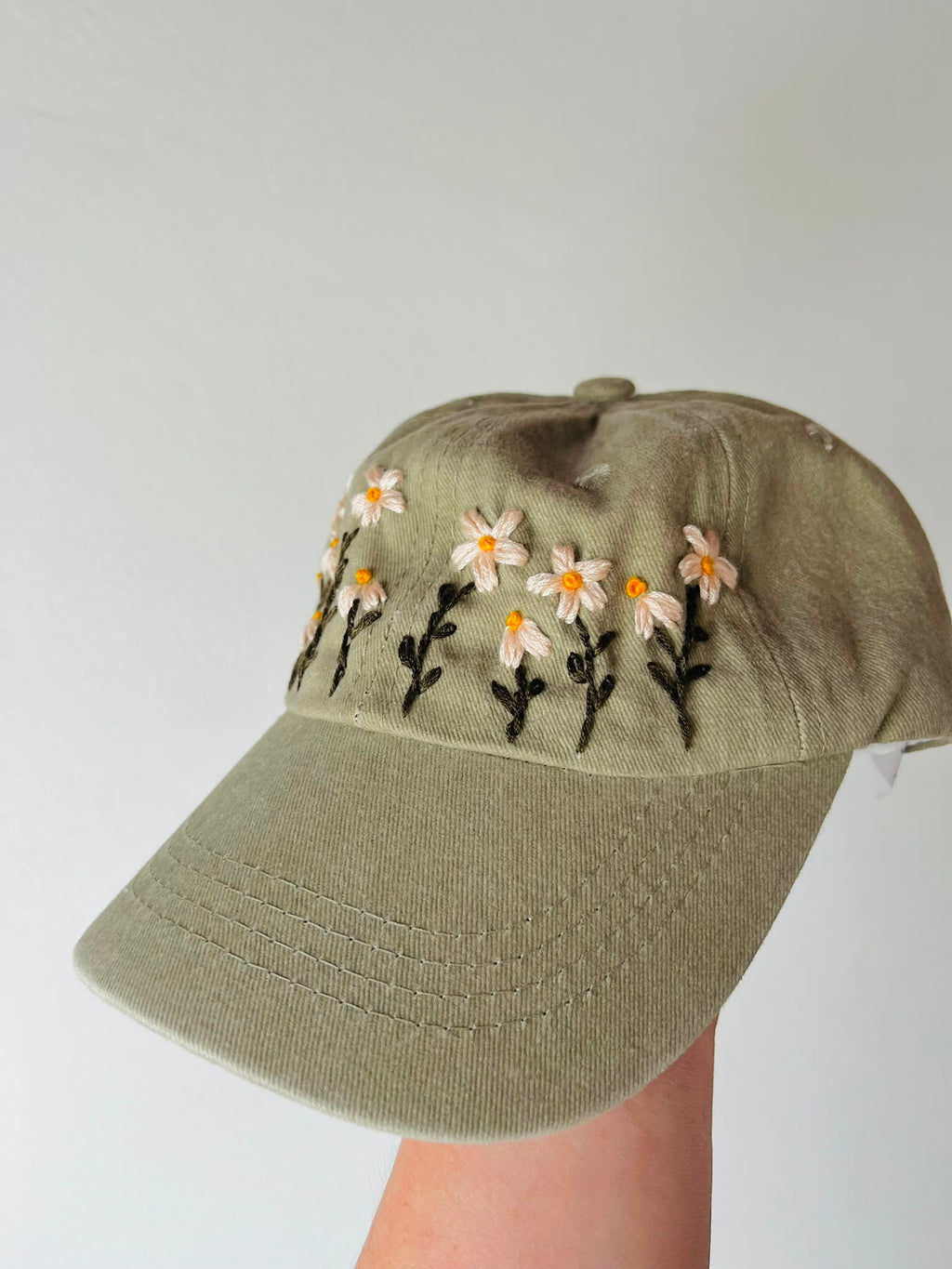 Gorro Bordado Verde Oliva para Niña
