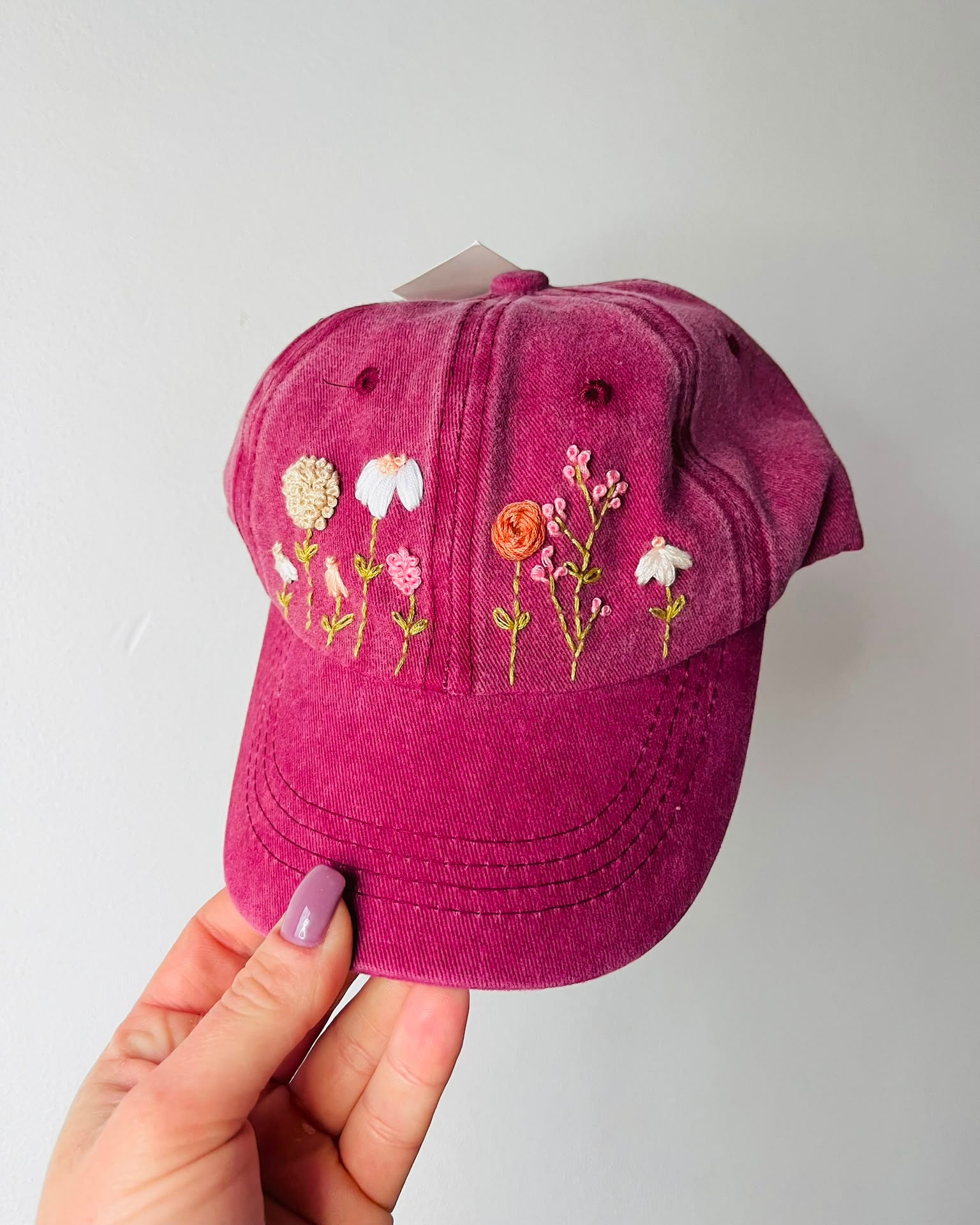 Gorro Bordado Bordo para Niña