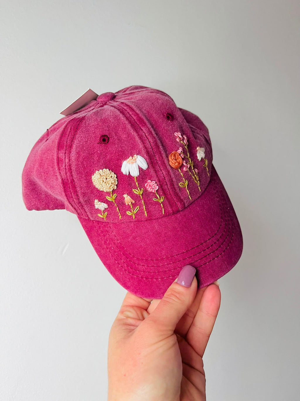 Gorro Bordado Bordo para Niña