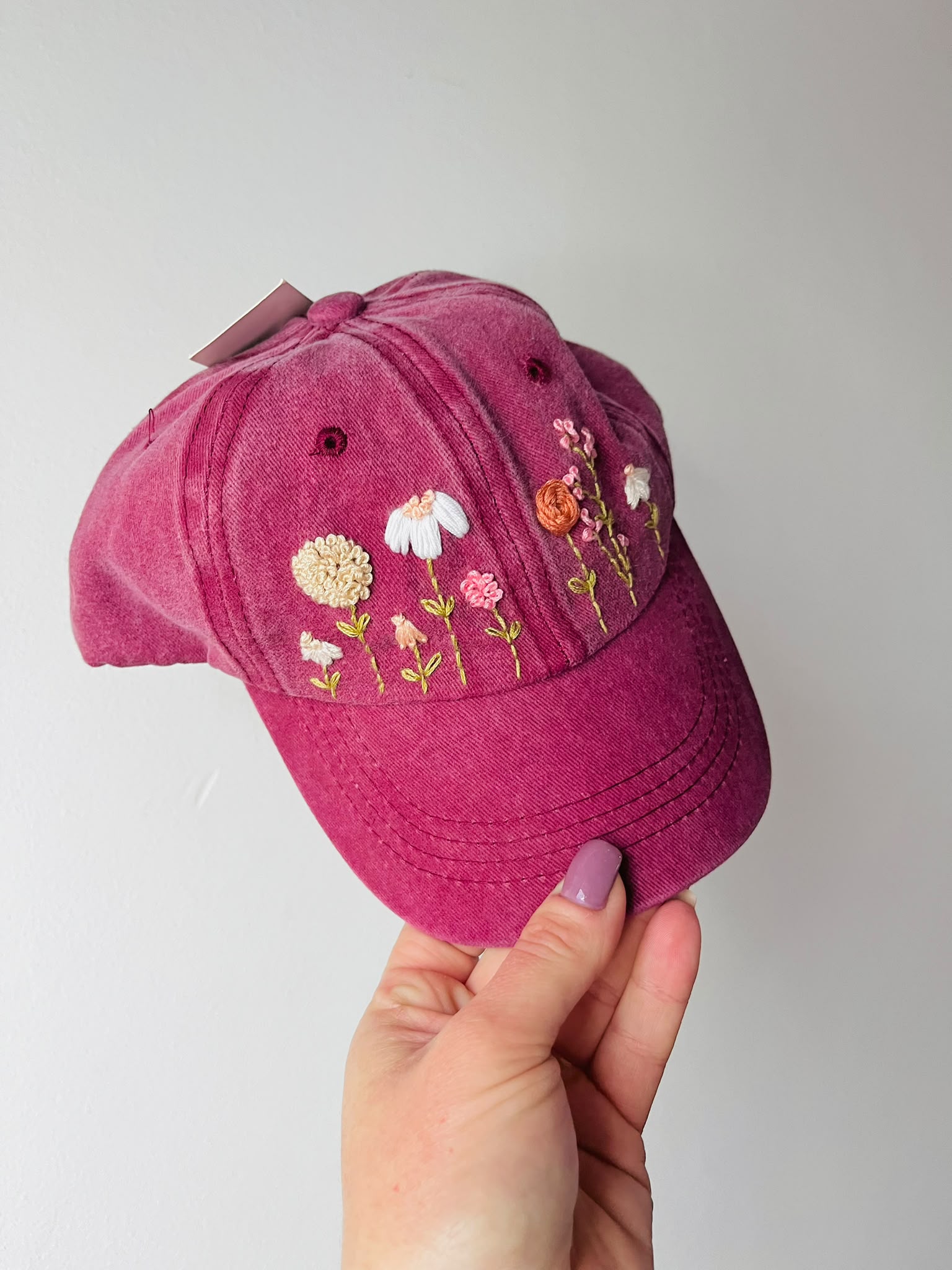 Gorro Bordado Bordo para Niña