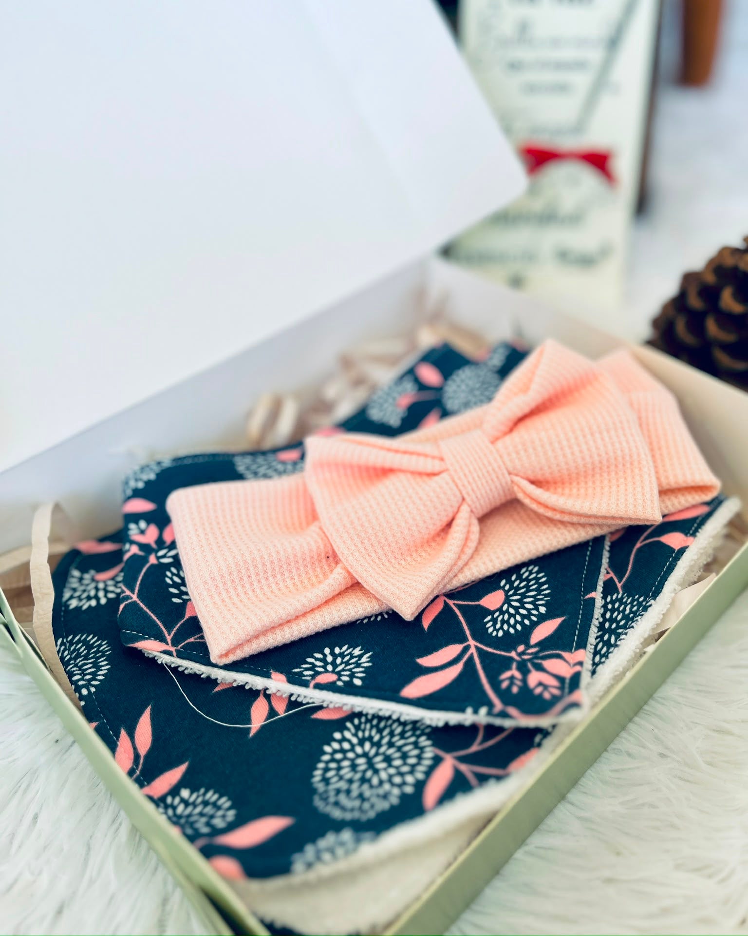 Kit Bebé: Vincha, Bandana y Babero