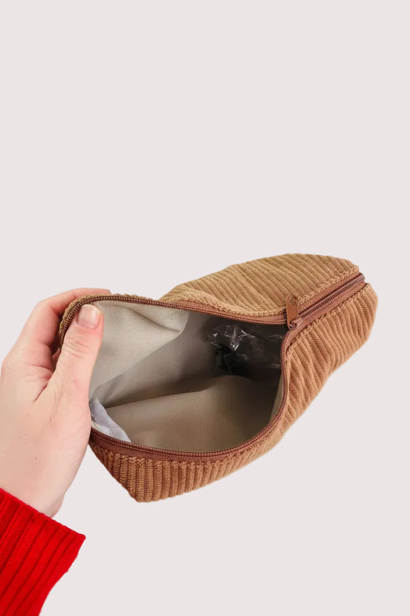 Cartuchera de Pana Gruesa con Puntilla