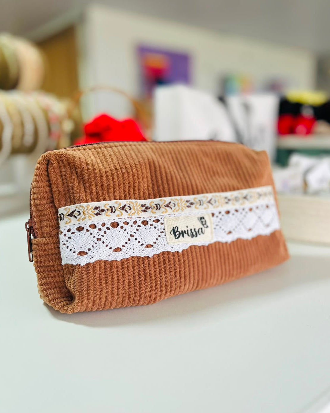Cartuchera de Pana Gruesa con Puntilla