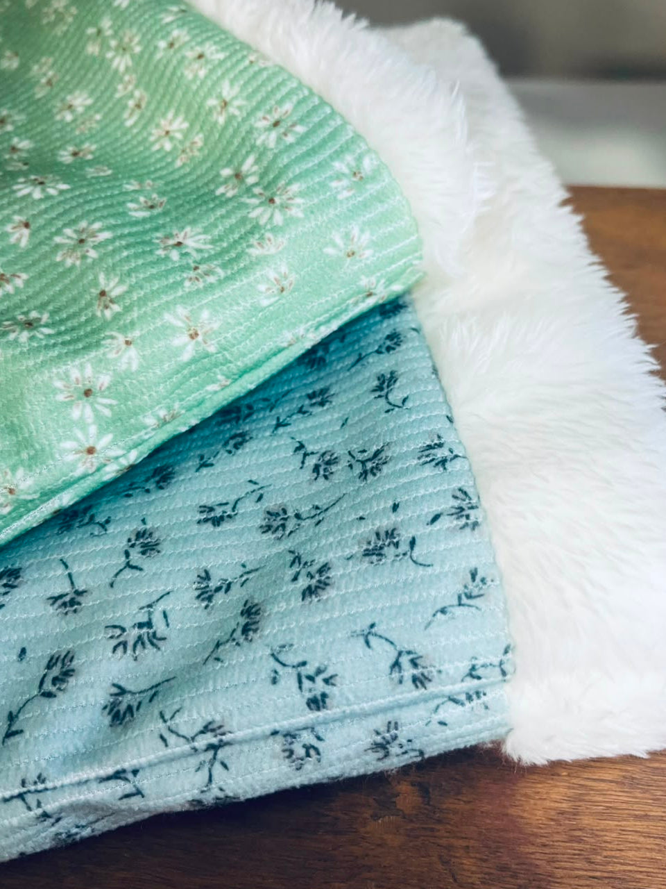 Cuello Pana Estampada con Sherpa para Niña